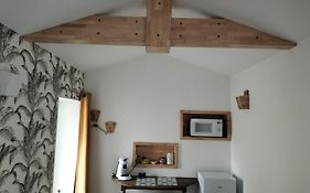 Logement Entier 3 Pieces Et Terrasse