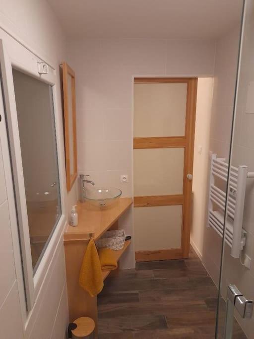 Logement Entier 3 Pieces Et Terrasse Mazieres-en-Gatine Extérieur photo